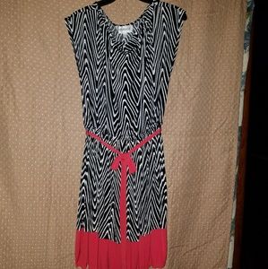 Studio 1 dress, size L, blackand white